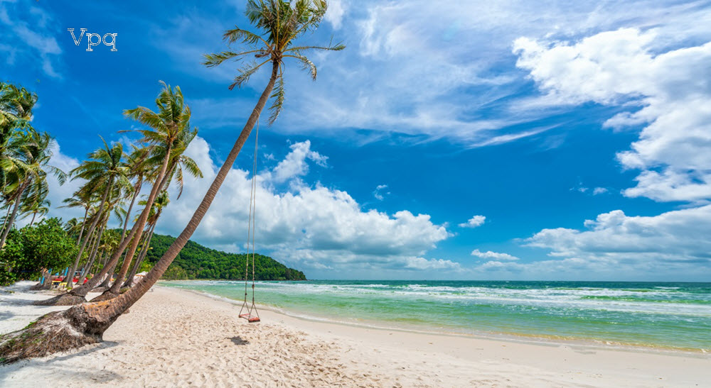 Bãi Sao là bãi biển nổi tiếng hàng đầu đảo Ngọc