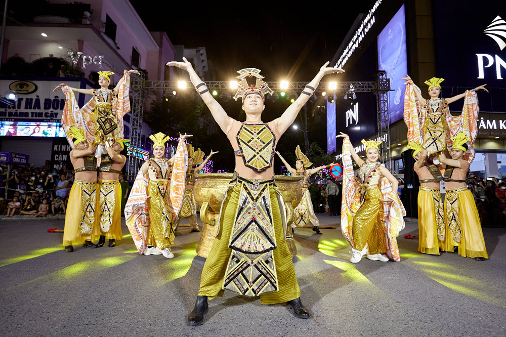 Lễ hội Carnival là dịp để kết nối người dân và du khách với nét văn hóa đa dạng - Ảnh 1