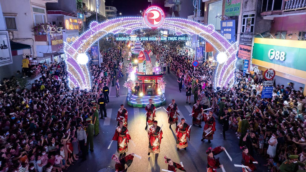 Lá» há»i Carnival HÃ  Nam 2022 - áº¢nh 2