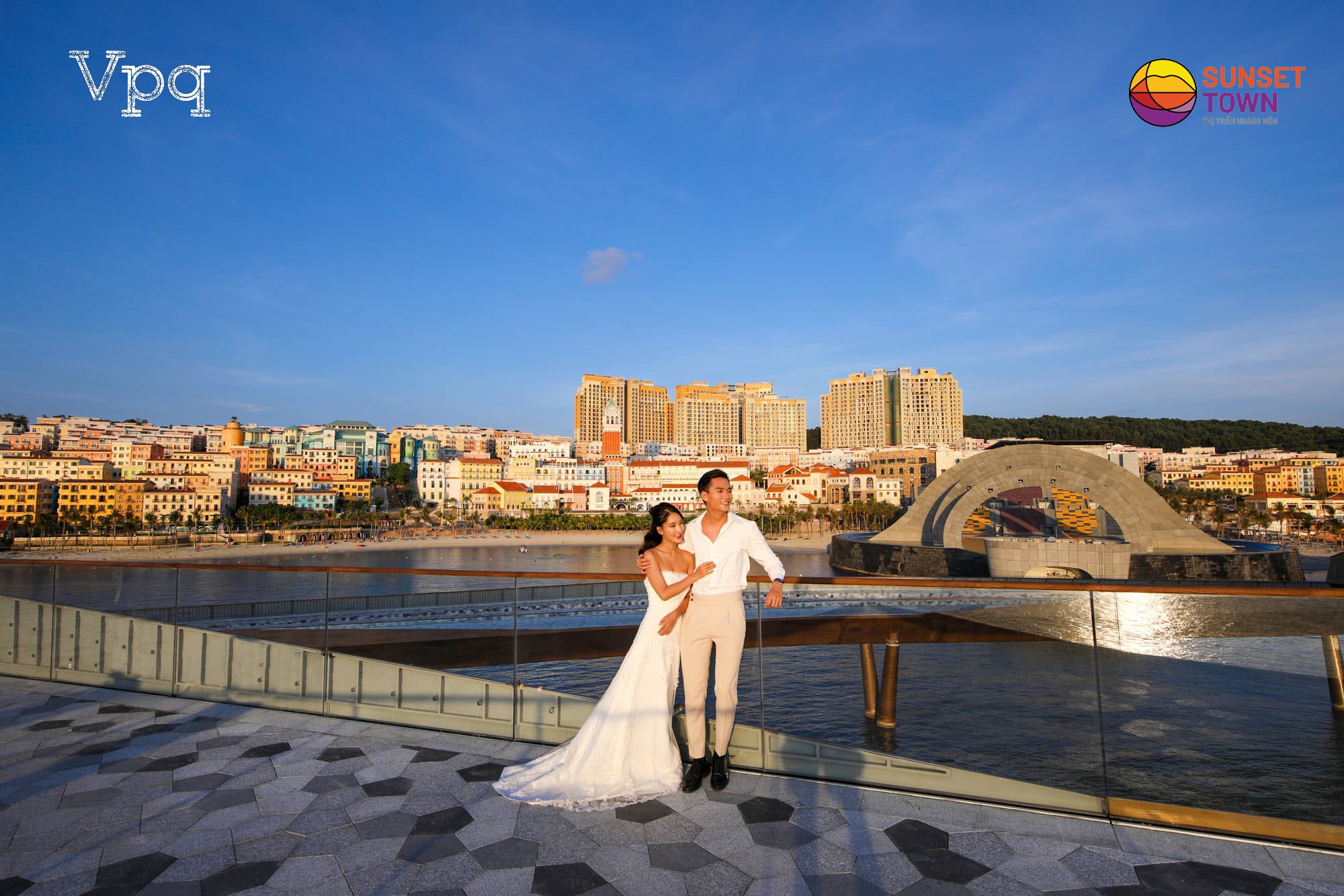 Cầu Hôn Kiss Bridge - Điểm check in và chụp ảnh cưới của các cặp đôi