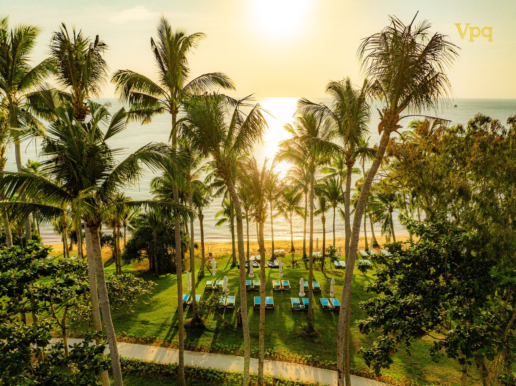 Hoàng hôn Ciao Beach