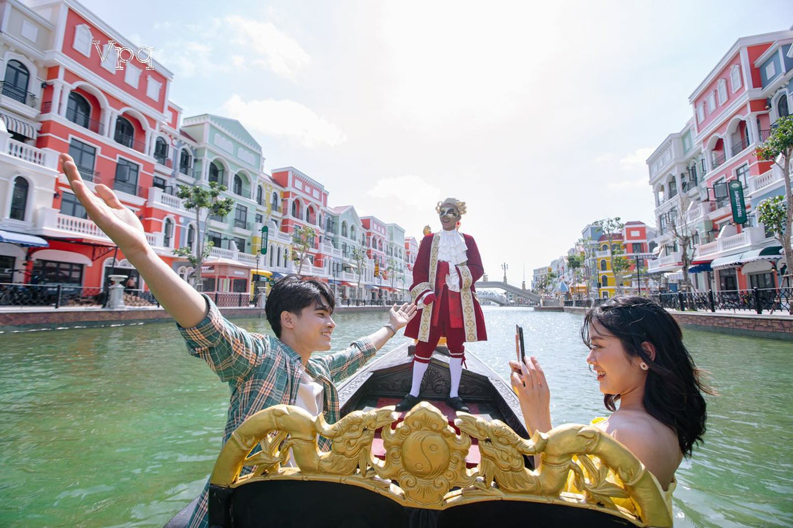 Trải nghiệm trên đi thuyền trên sông Venice phiên bản Việt