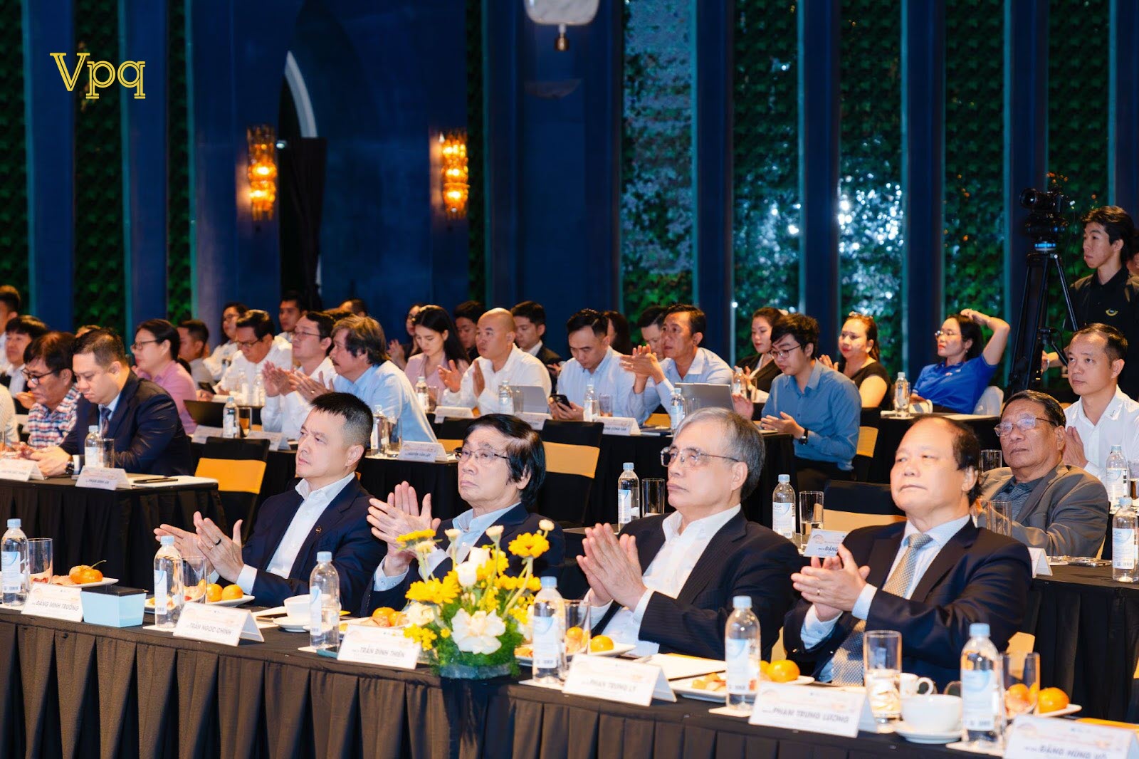 Các chuyên gia hàng đầu trong các lĩnh vực tham dự tại hội thảo