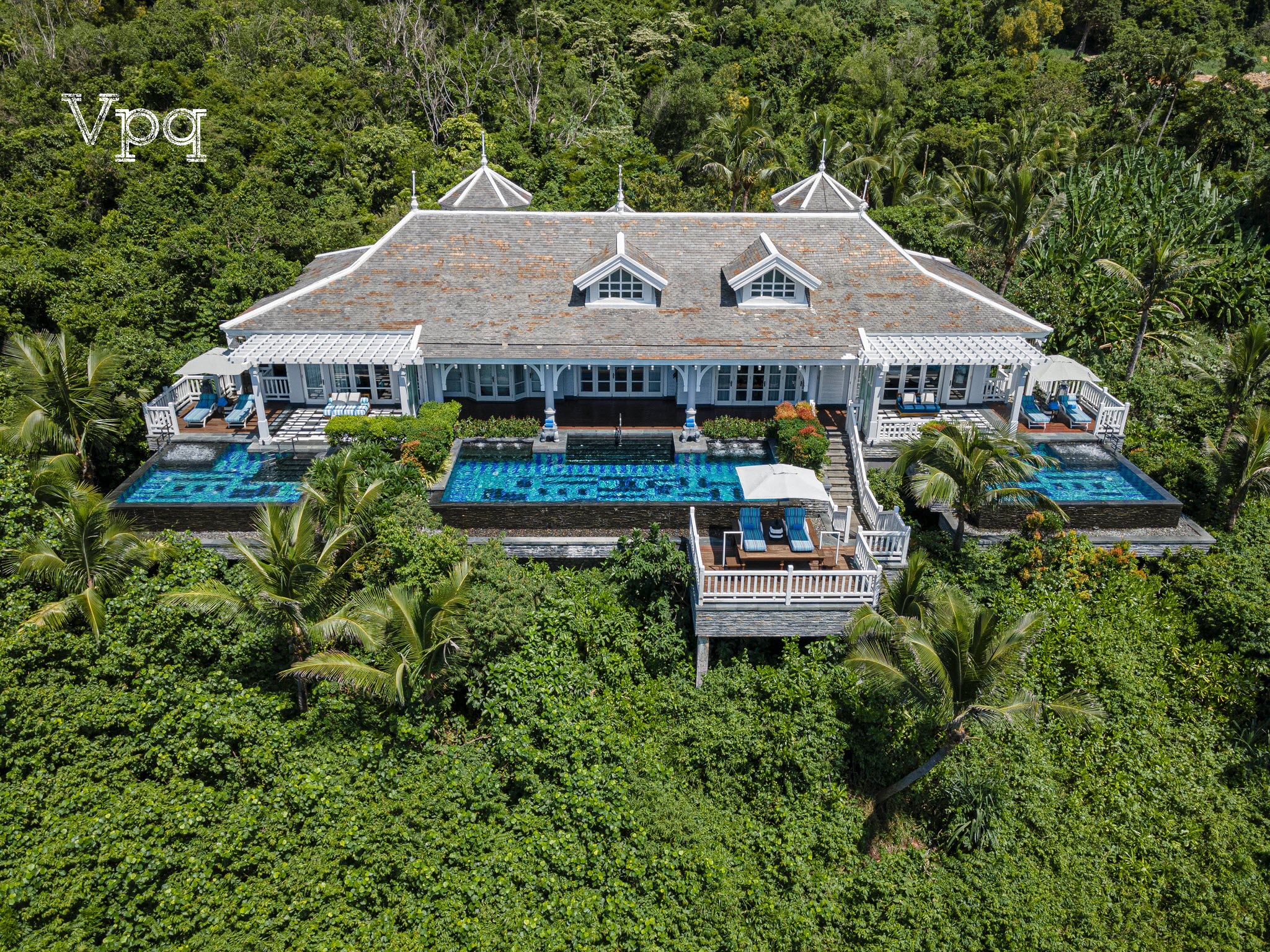 Khu nghỉ dưỡng InterContinental Danang Sun Peninsula Resort