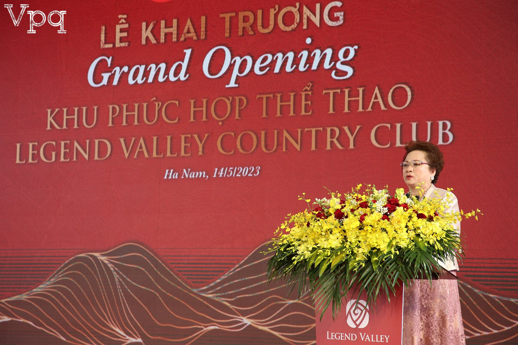 Bà Nguyễn Thị Nga, đại diện chủ đầu tư, phát biểu tại sự kiện