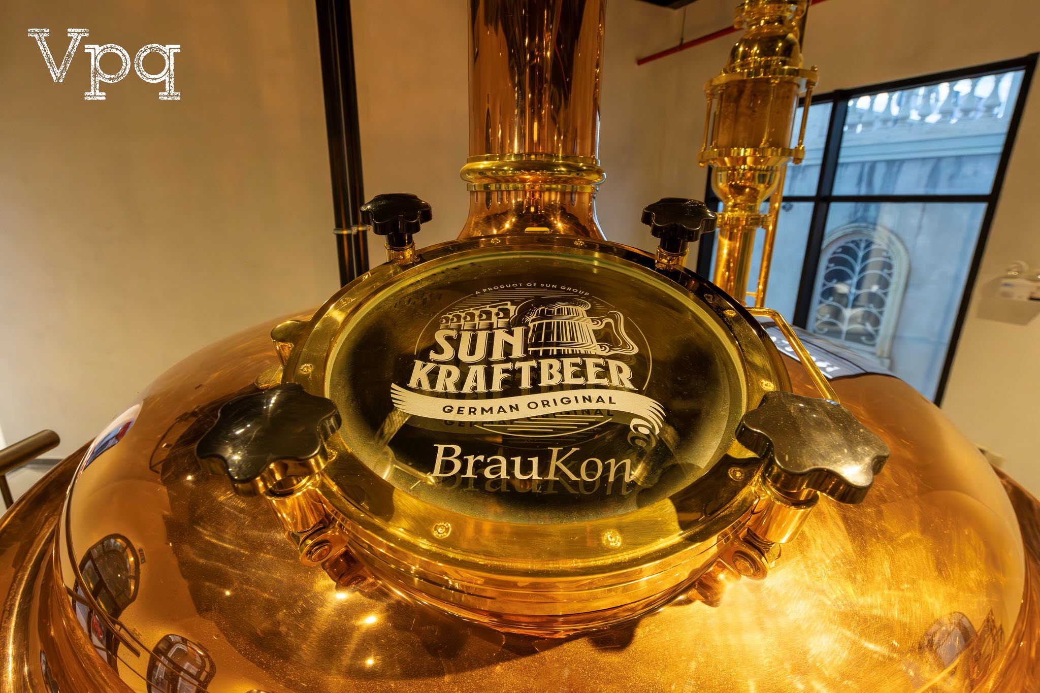 Bên trong xưởng bia Phu Quoc Brew House 