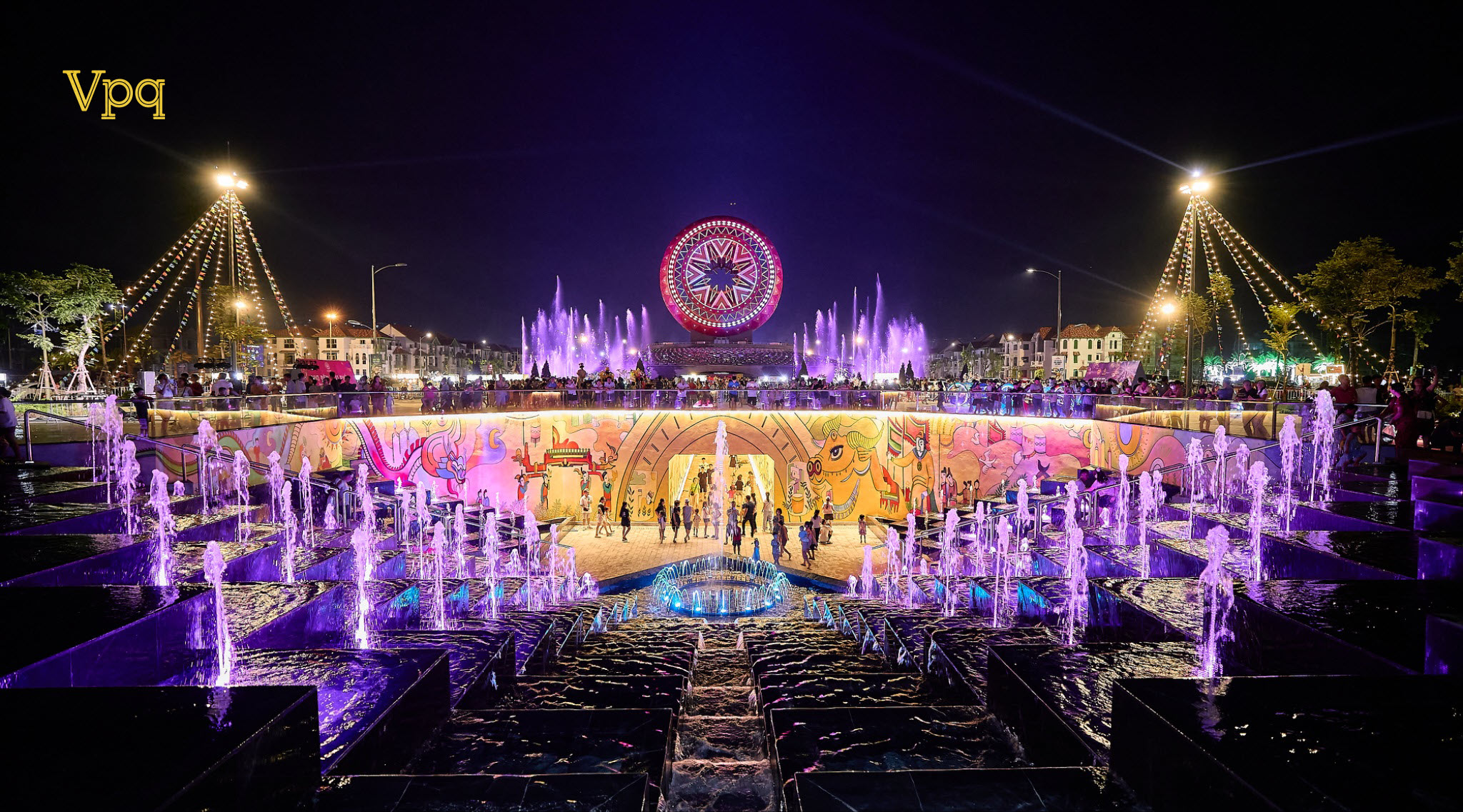 Show nhạc nước d&agrave;i bậc nhất Việt Nam diễn ra mỗi tối tại Sun Urban City