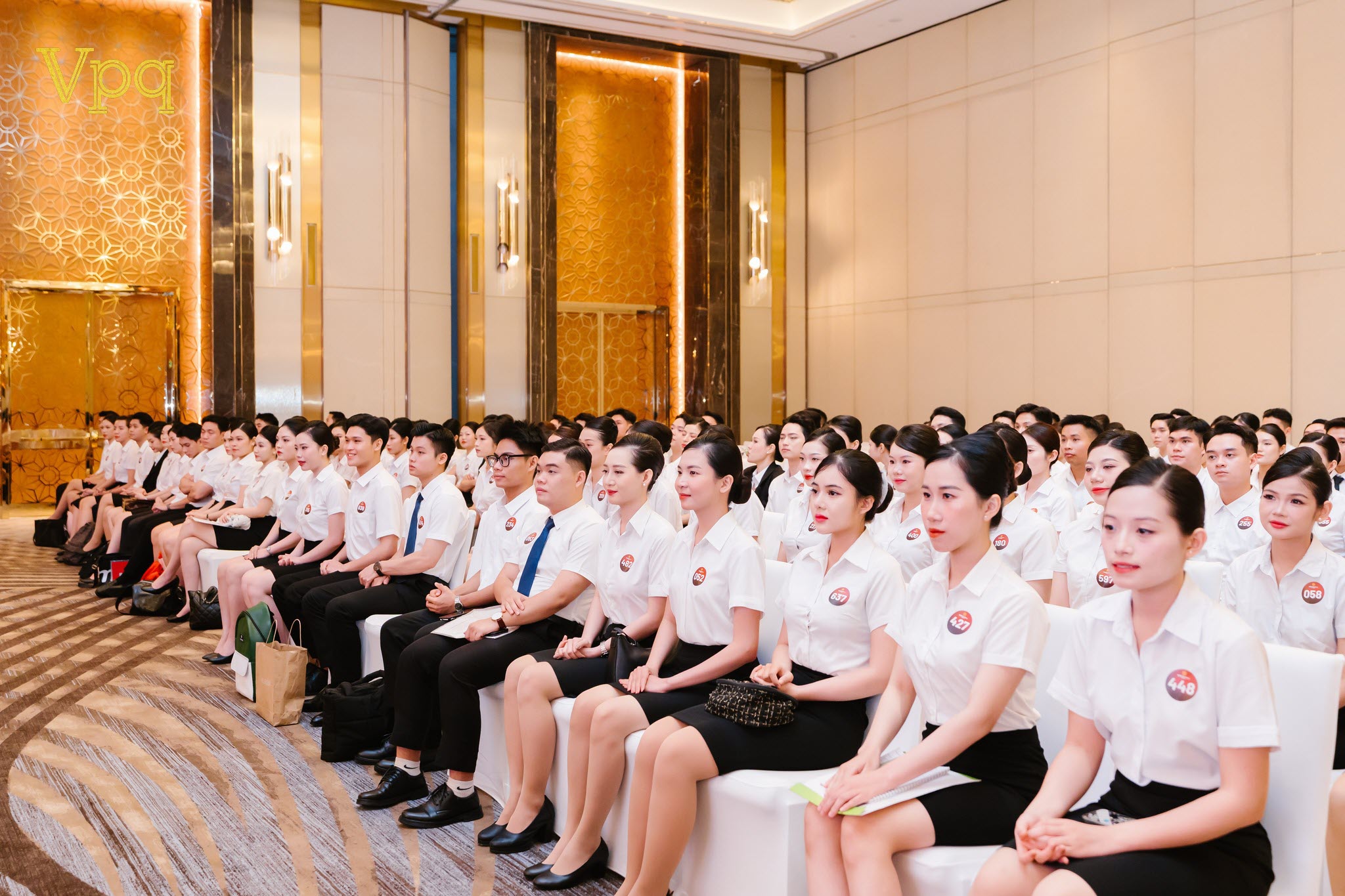 Học viện hàng không Mặt Trời