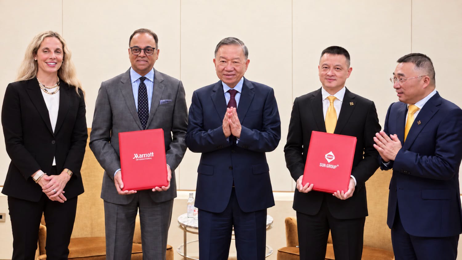 Sun Group và Marriott International trao văn kiện tại New York
