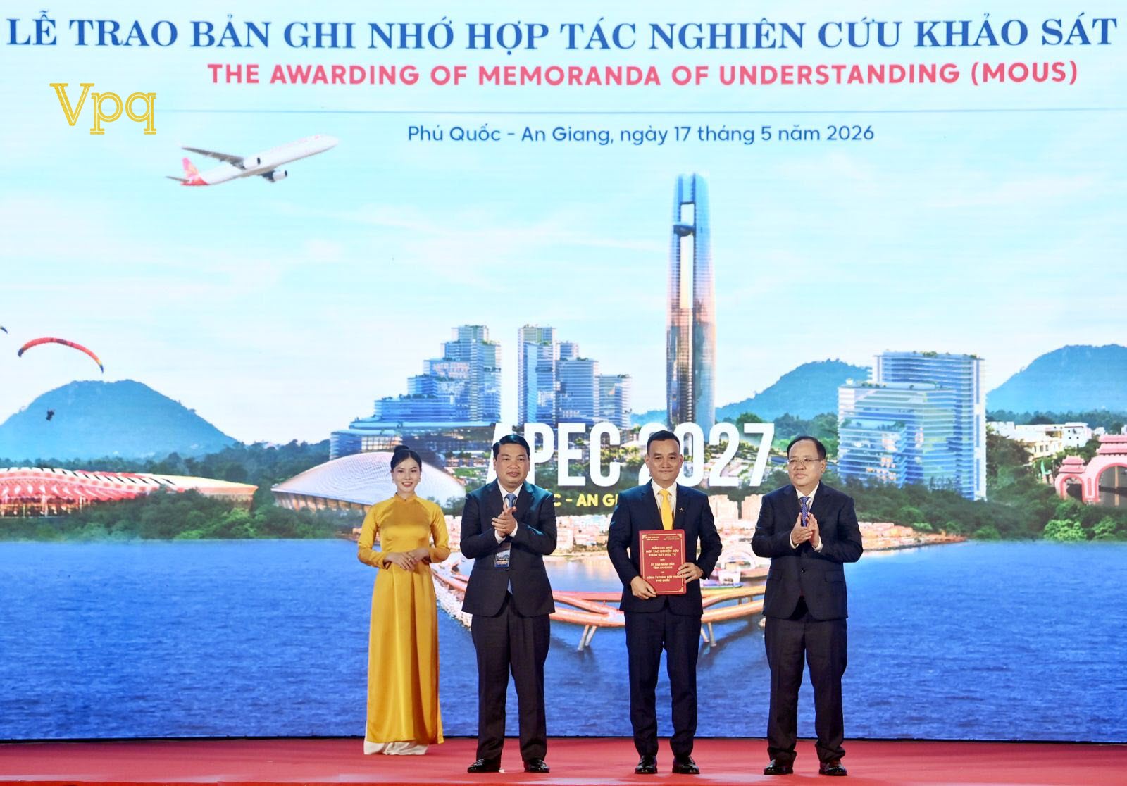 Sun Group và tỉnh An Giang ký biên bản ghi nhớ hợp tác hơn 10 dự án hạ tầng và du lịch, đưa Phú Quốc thành trung tâm du lịch, thương mại, tài chính quốc tế