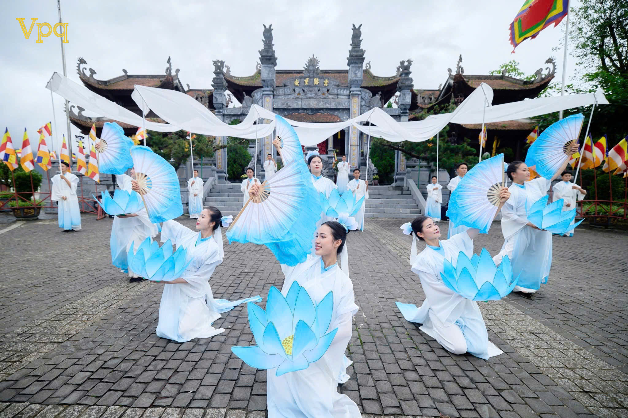 Hành trình văn hóa, tâm linh và tự hào dân tộc tại Fansipan
