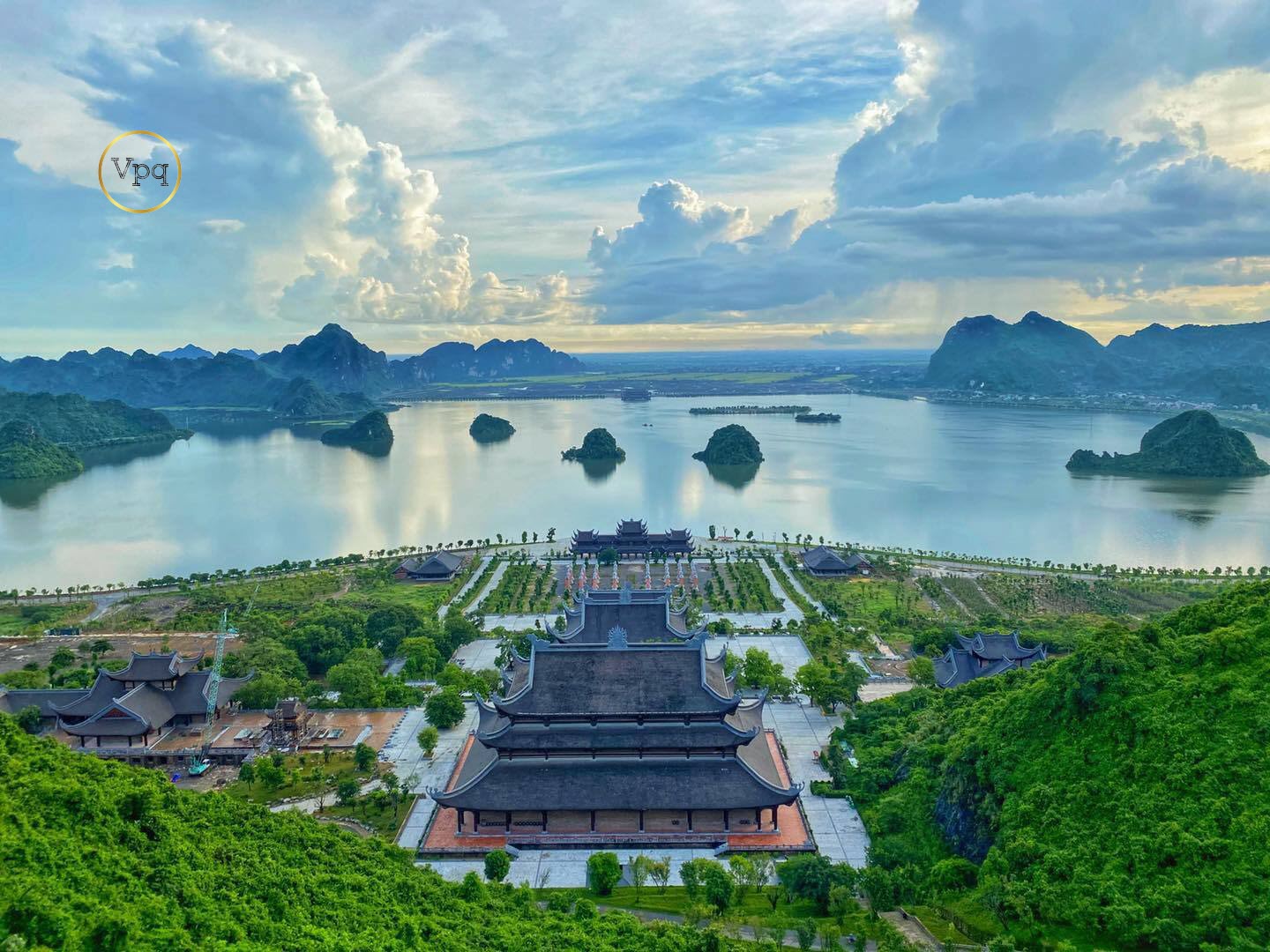 Chùa Tam Trúc Hà Nam - Ngôi chùa lớn nhất thế giới