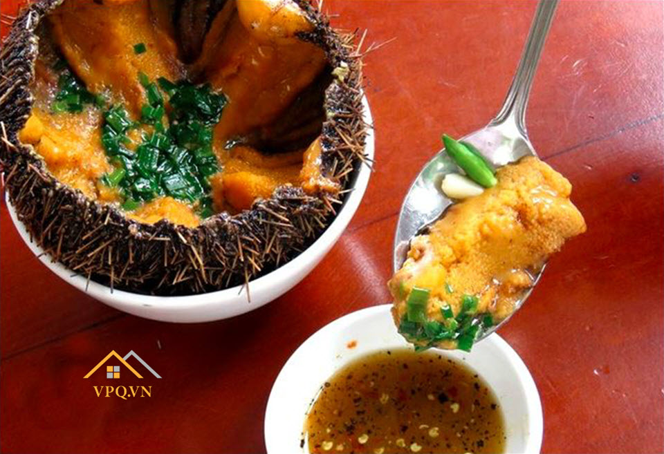 Nhum nướng mỡ hành hạ là món ăn hấp dẫn và đặc biệt có lợi cho sức khoẻ